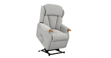 Celebrity Canterbury Standard Cloud Zero Riser Recliner