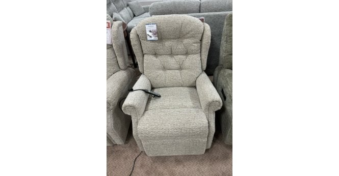 Celebrity  Woburn Petite Dual Motor Riser Recliner - Super Fast Delivery