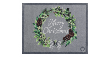 Hug Rug Christmas Wreath