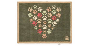 Hug Rug Paws for Love
