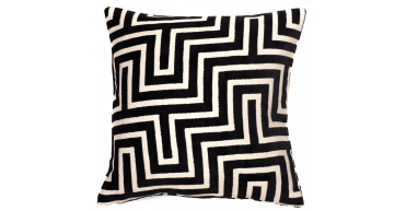 MALINI MAZE CUT VELVET PM BLACK 56 X 56
