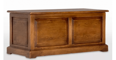 Old Charm Rug Chest