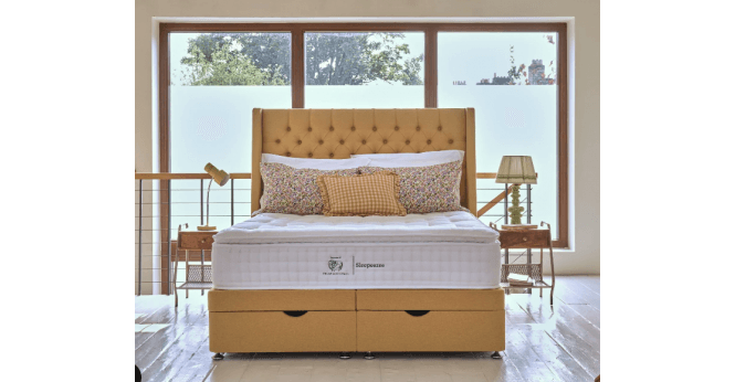 Sleepeezee  Wool Luxe 3700 Divan Set
