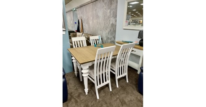 TCH  Coelo Extending Dining Table and 4 chairs in ice white and storm oak