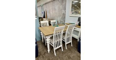 TCH Coelo Extending Dining Table and 4 chairs in ice white and storm oak