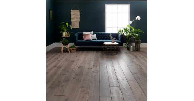 Woodpecker Berkley Calico Oak Wood Design